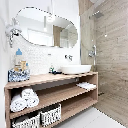 Coastal Comfort *