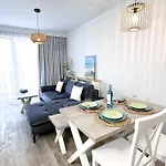 Coastal Comfort Apartamento *