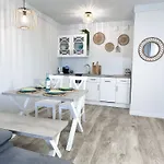 Coastal Comfort Apartamento *
