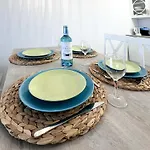 Coastal Comfort Apartamento