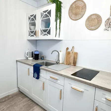 Coastal Comfort Apartment *